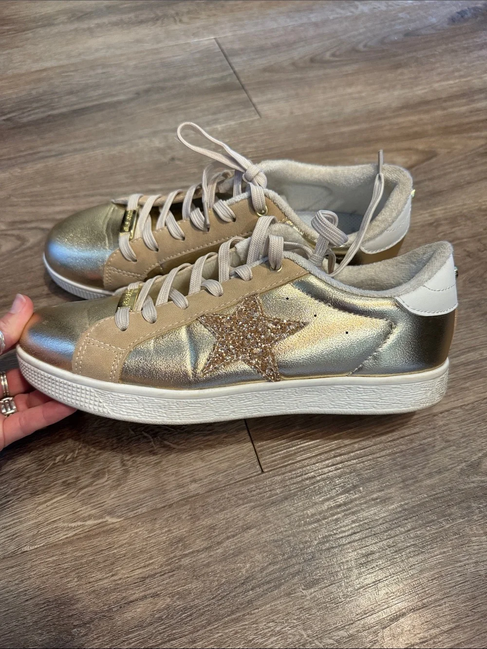 Lucky Step Star Gold Glitter Sneaker Size 10